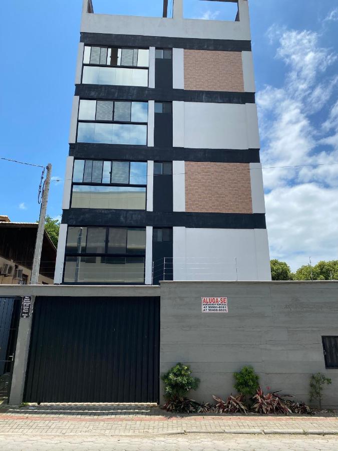 Apartamento Na Praia Alegre Proximo Ao Beto Carrero Com Vista Parcial Para O Mar - Penha-Sc Apt201 페냐 외부 사진